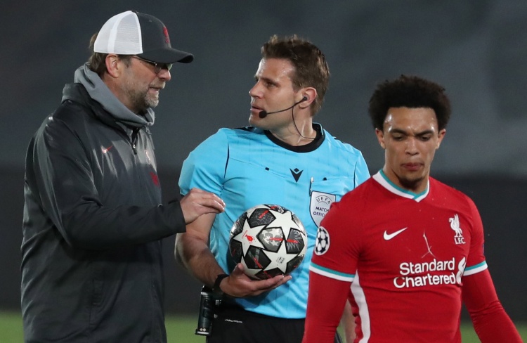 哈登带伤出战砍29+6+6尽显硬汉本色这样的登哥值得最佳阵容