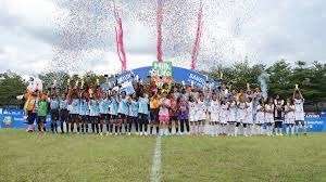 费兰深谙棒球之道 来源：巴塞官方推特费兰深谙棒球之道 来源：巴塞官方推特